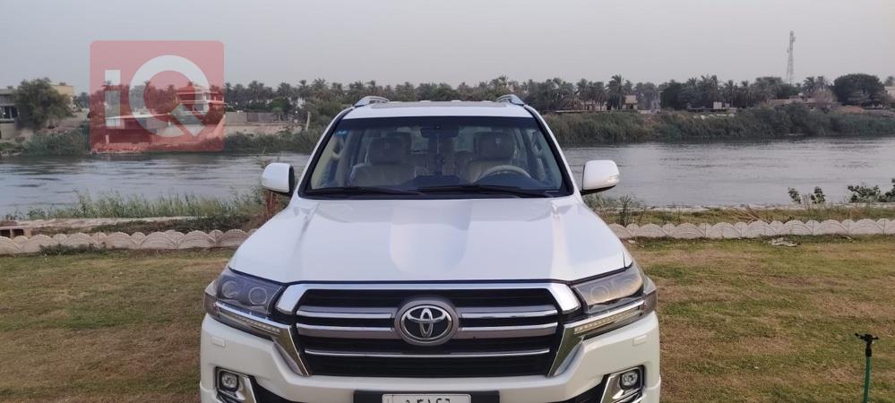 تويوتا لاندكروزر